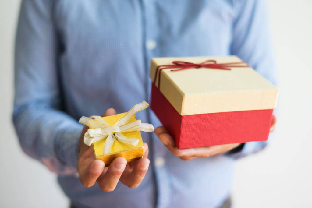 5 conseils pour bien choisir cadeau entreprise