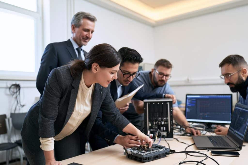 multiverse computing ia edge cloud