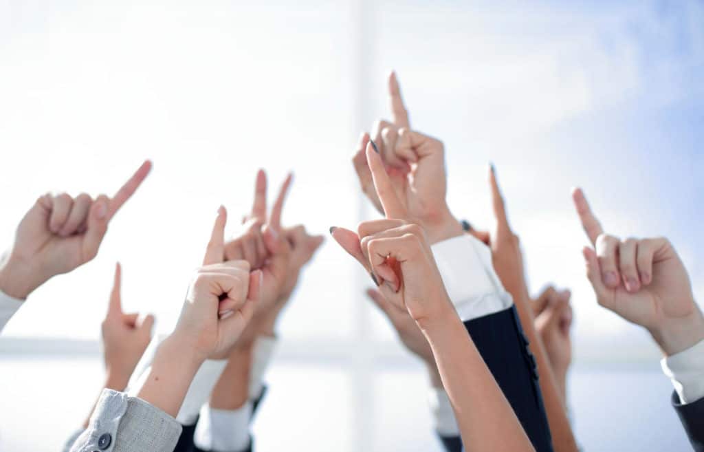 randstad et v and b proposent 915 postes sans cv