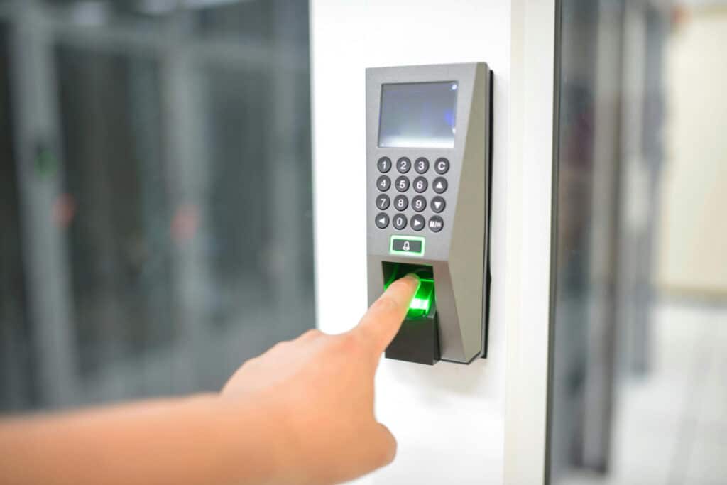 serrures connectées transforment la gestion des accès